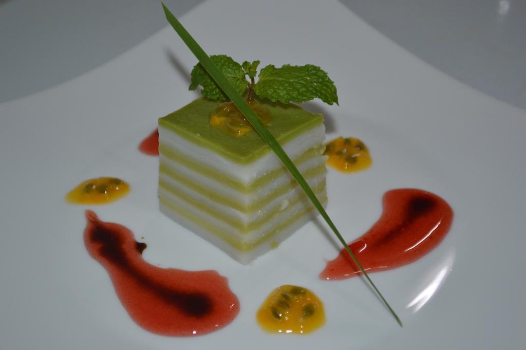 Angkor Boutique Villa Сиемрип Экстерьер фото