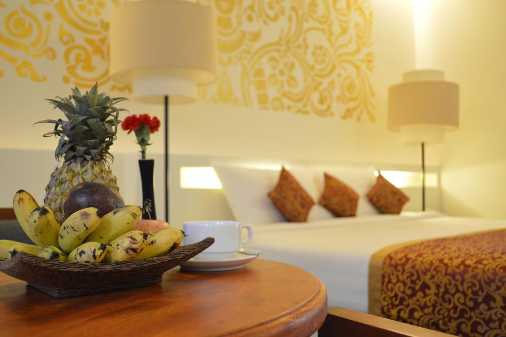 Angkor Boutique Villa Сиемрип Экстерьер фото