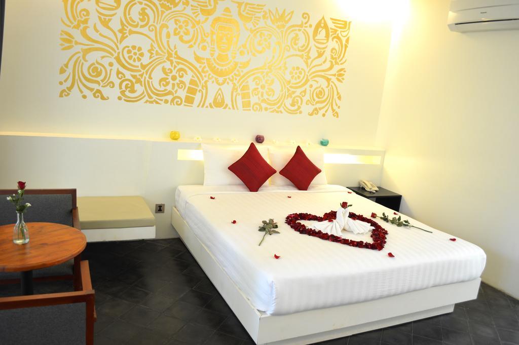 Angkor Boutique Villa Сиемрип Экстерьер фото
